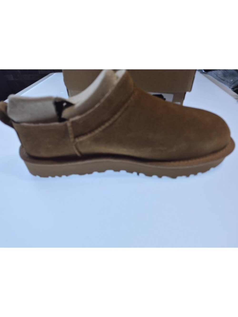 UGG Classic Micro Womens Sz 7 Chestnut Suede Sherpa